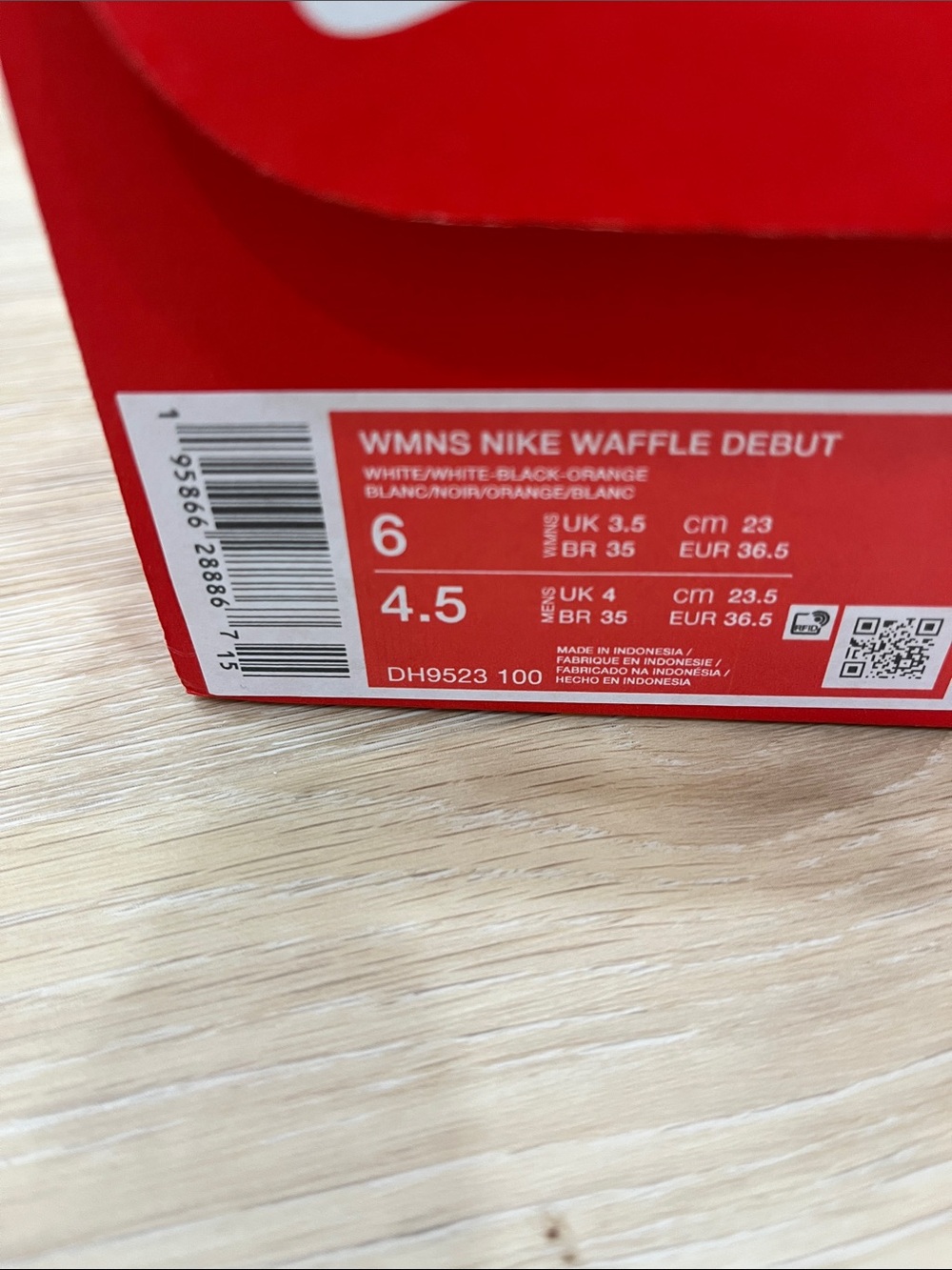 Nike Women’s Waffle Debut - Picture 2 of 7